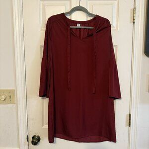 🍷 Old Navy Burgundy Boho Shift Dress with Tie Neck | Size M